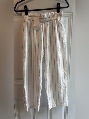 NWT Sienna Sky White Pinstripe Straight Leg Pants